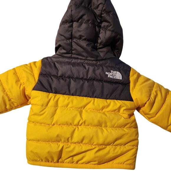NORTH FACE REVERSIBLE HOODED SHERPA PUFFER JACKET UNISEX YELLOWBLACK 0-3months - Picture 4 of 4